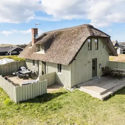 Awesome Home In Harboøre With Wifi