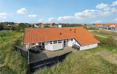 an aerial view of a house with an orange roof at Pet Friendly Home In Thisted With Wifi in Thisted