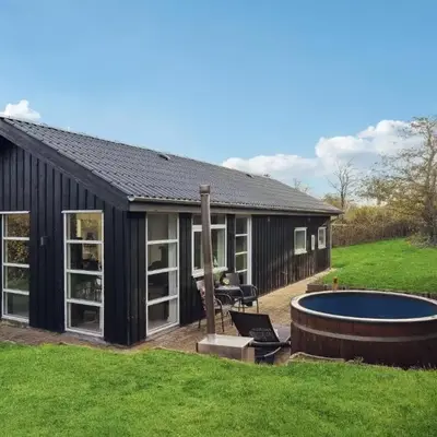 Cozy Home In Struer With Wifi