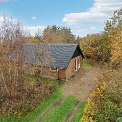 Lovely Home In Hurup Thy With Wifi