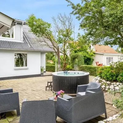 Holiday Home Elara - 300m from the sea by Interhome