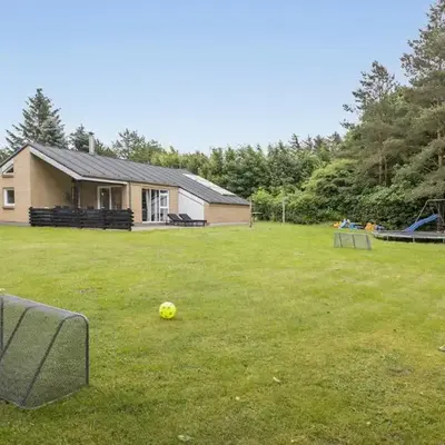Cozy Home In Spøttrup With Sauna