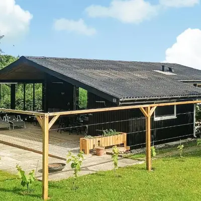 3 Bedroom Cozy Home In Vinderup