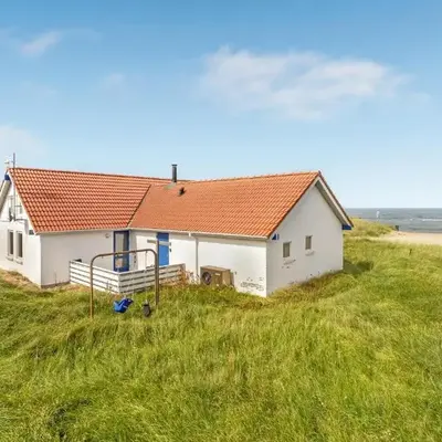 Nice Home In Frøstrup With Kitchen