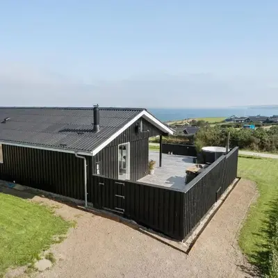 Cozy Home In Lemvig With Wifi