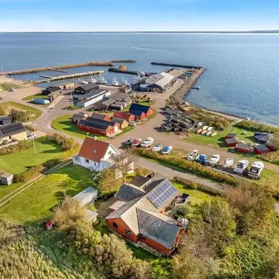 Large Holiday Home With A View Of The Fjord