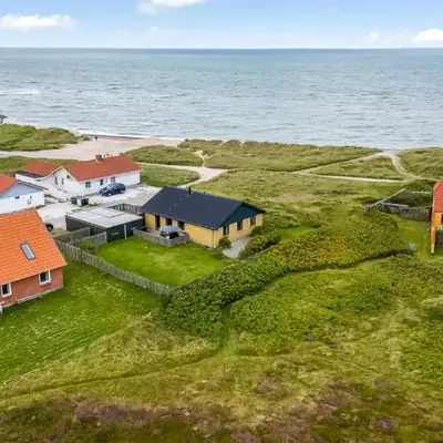 Lovely Holiday Home With Panoramic Views Of The North Sea