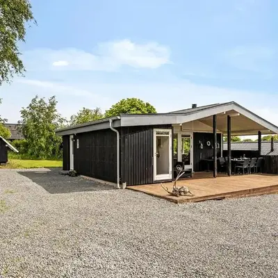 3 Bedroom Nice Home In Roslev