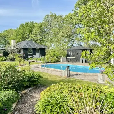 Relax In The Countryside With Pool