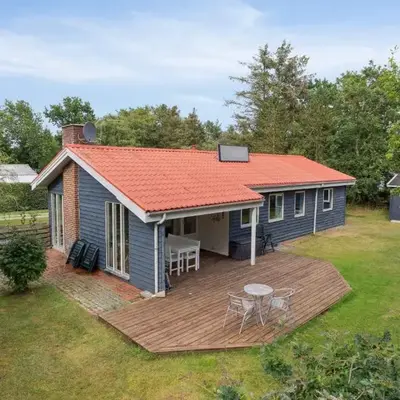 Cozy Holiday Home Close To The Beach