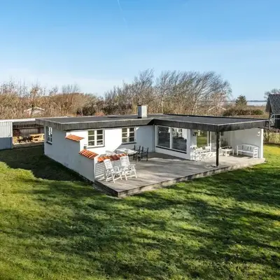 Nice Home In Vinderup With Wifi