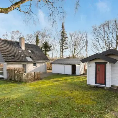 3 Bedroom Cozy Home In Farsø