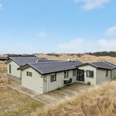 5 Bedroom Lovely Home In Saltum