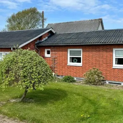Gorgeous Home In Spøttrup With Wifi