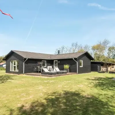 3 Bedroom Cozy Home In Vinderup