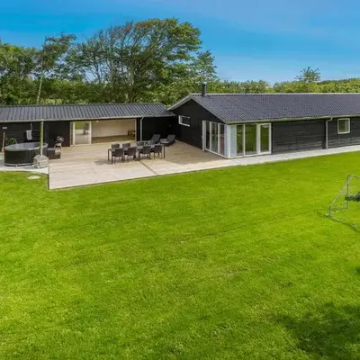3 Bedroom Stunning Home In Spøttrup