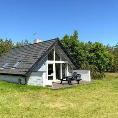 3 Bedroom Cozy Home In Fur