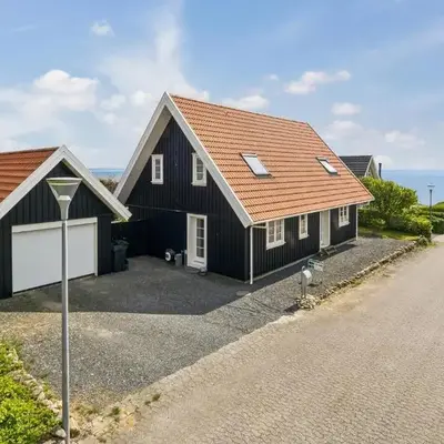 Amazing Home In Spøttrup