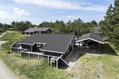 an overhead view of a house with a roof at 705-Thisted-Klitrosevej-22 in Thisted
