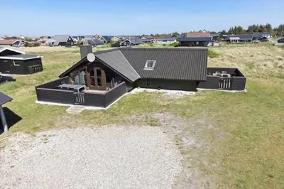 an overhead view of a house in a field at 896-Thisted-Fiskervej-81 in Thisted
