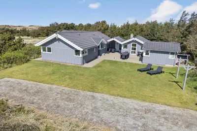 an image of a house with a yard at 709-Thisted-Muslingevej-2 in Thisted