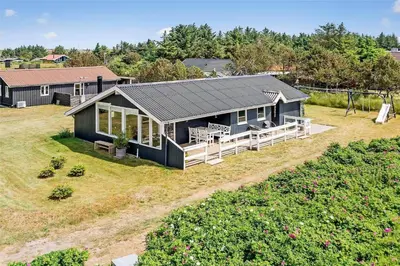 an overhead view of a house with a yard at 770-Thisted-Nordsovej-180 in Thisted