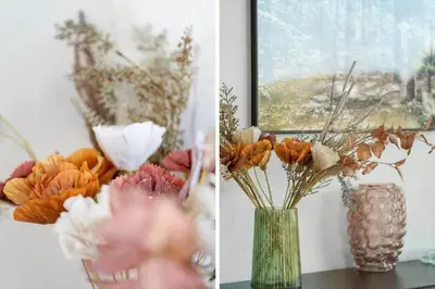 two pictures of a vase with flowers on a table at 360-Harboore-Alkajavej-11 in Harboør