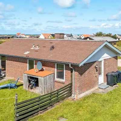7 person holiday home in Frøstrup