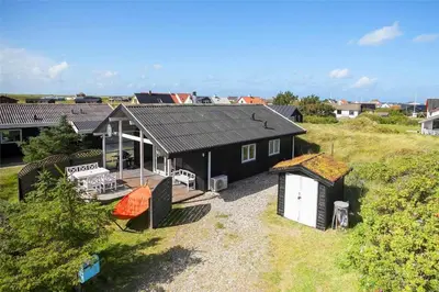 an overhead view of a house with a roof at JB155-Frostrup-Svenstibakkevej-5 in Frøstrup