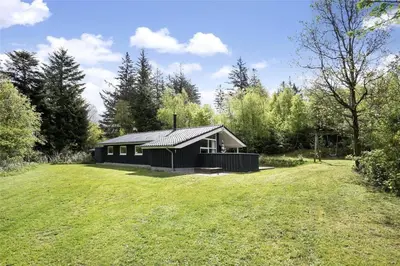 a small house in the middle of a field at JB243-Fjerritslev-Aspevej-1 in Fjerritslev
