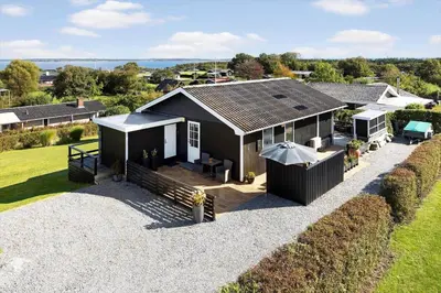 an overhead view of a small house with a roof at LF14058-Roslev-Eskovvej-58 in Roslev