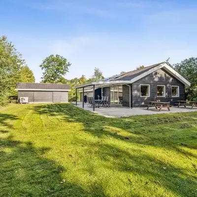 Gorgeous Home In Farsø With Wifi