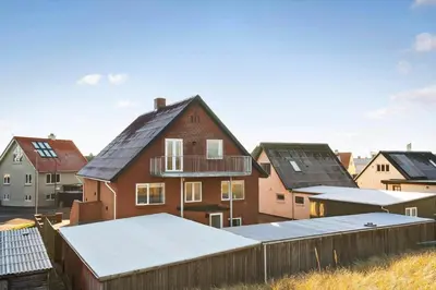 a group of houses with roofs at 729-Thyboron-Vesterhavsgade-112 in Thyborøn
