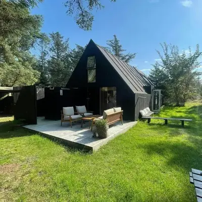 Cosy Little Wooden House On Natural Grounds