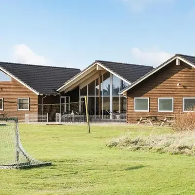 Cozy Home In Harboøre With Kitchen