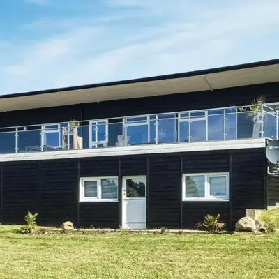 Three-Bedroom Holiday Home In Spottrup