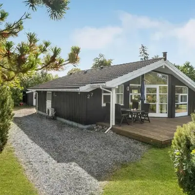 Two-Bedroom Holiday Home In Logstor