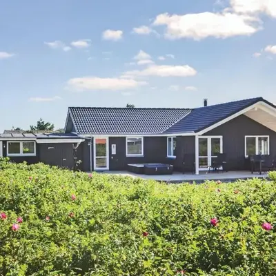 Four-Bedroom Holiday Home In Vestervig