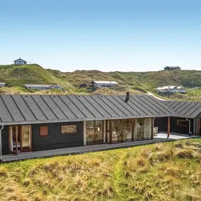 Five-Bedroom Holiday Home In Lokken
