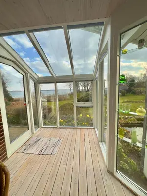Gallery image of Værelse med udsigt over Limfjorden - rolige omgivelser og adgang til flot have in Nykøbing Mors