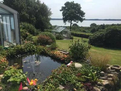 Gallery image of Værelse med udsigt over Limfjorden - rolige omgivelser og adgang til flot have in Nykøbing Mors