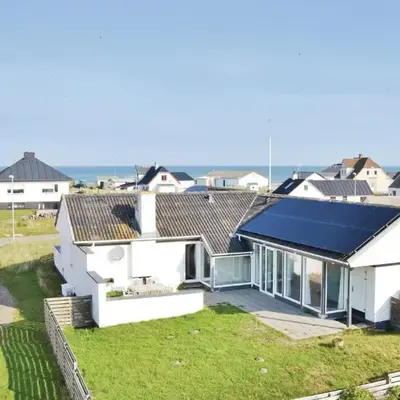 Gorgeous Home In Frøstrup With Wifi