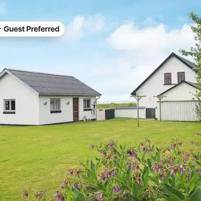 10 person holiday home in Vestervig-By Traum