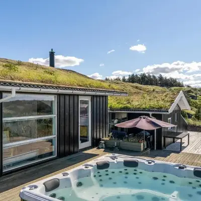 5 Bedroom Stunning Home In Blokhus