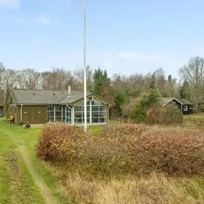 Beautiful Home In Thyholm With Wifi