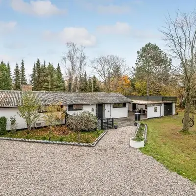 Lovely Home In Højslev With Wifi