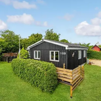 Cozy Home In Roslev With Wifi