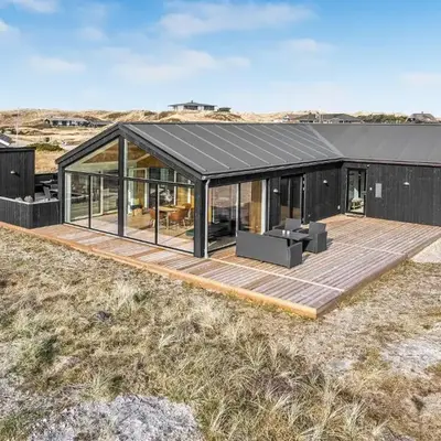 Awesome Home In Harboøre With Kitchen