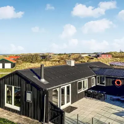 Stunning Home In Løkken With Kitchen