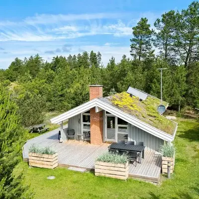 Gorgeous Home In Blokhus With Wifi
